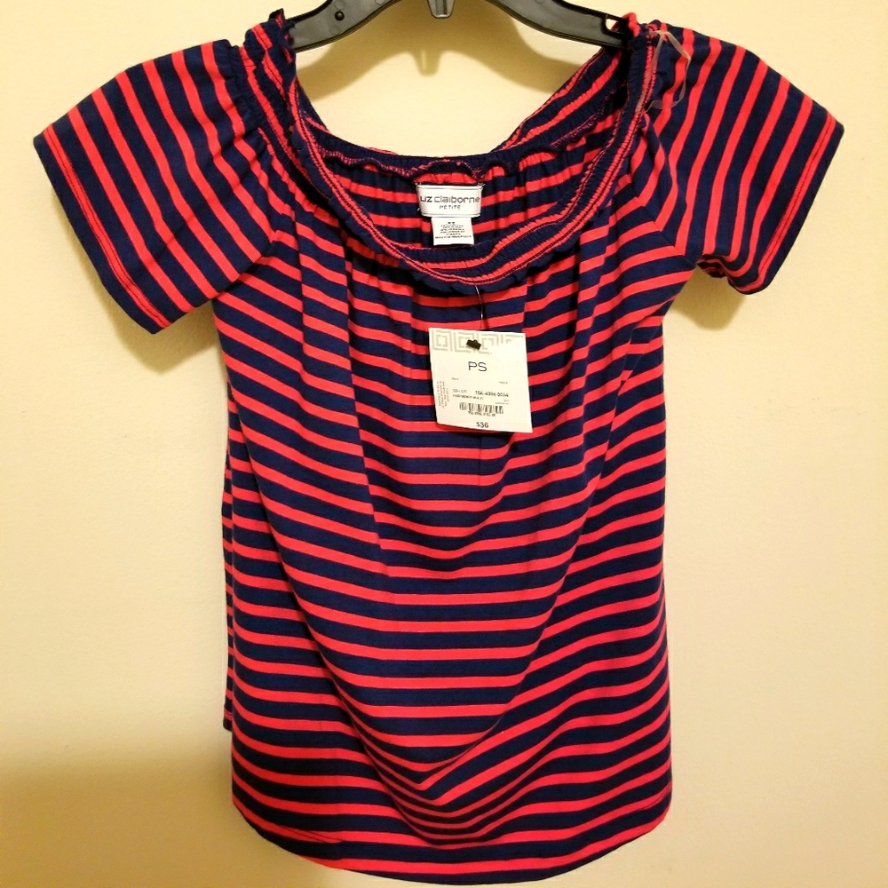 NWT Liz Claiborne❤chic tee